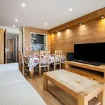 Bright Alpine Flat With Mountain Views - Le Serac 발토랑스
